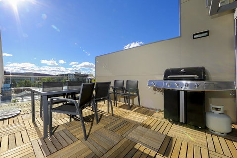 Mode 220 Braddon ACT - Accommodation Brunswick Heads 9