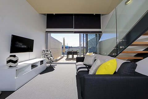 Mode 220 Braddon ACT - Accommodation Brunswick Heads 0