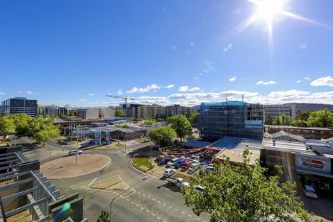 Mode 220 Braddon ACT - Accommodation Brunswick Heads 10