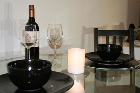 Modern Executive Apt@Barton*1BR*WiFi*Gym*Secure Parking*Canberra - Accommodation Brunswick Heads 11