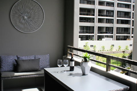 Modern Executive Apt@Barton*1BR*WiFi*Gym*Secure Parking*Canberra - Accommodation Brunswick Heads 2