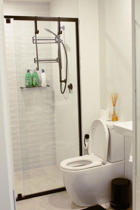 Stylish, Modern, Cute As A Button - Braddon CBD - Accommodation Brunswick Heads 8