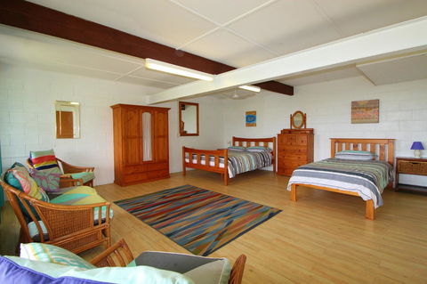 Bally High, 20 Dulconghi Street - Accommodation Brunswick Heads 3