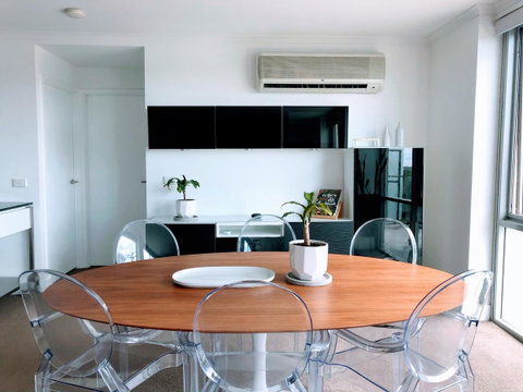 Staying Places - The Avenue - Accommodation Brunswick Heads 0