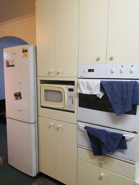 Space And Quiet Safe Room Canberra - Accommodation Brunswick Heads 7