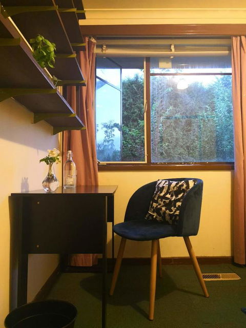 Space And Quiet Safe Room Canberra - Accommodation Brunswick Heads 9