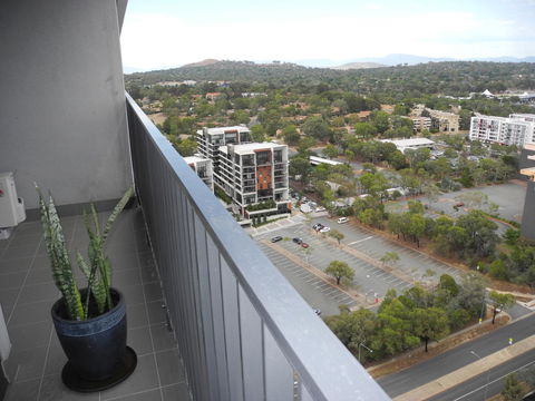 3BR Executive Apartment With Lake And Mountain Views - Accommodation Brunswick Heads 12