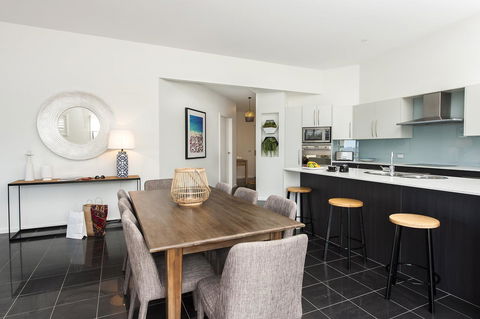 Mollymook Beachfront Penthouse 9 - Accommodation Brunswick Heads 5