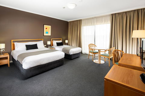 The Woden Hotel - Accommodation Brunswick Heads 0