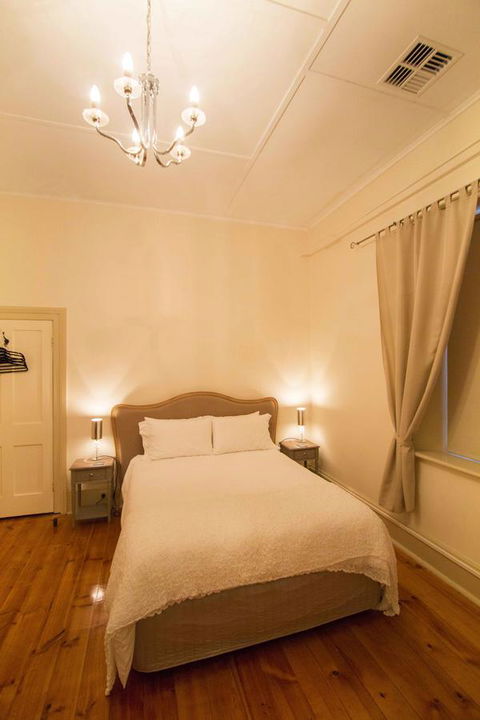 Wellington Courthouse - Accommodation Brunswick Heads 1