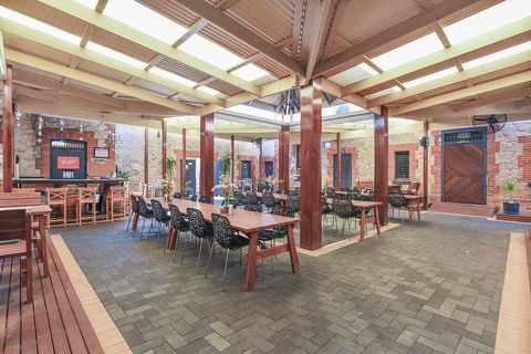Wellington Courthouse - Accommodation Brunswick Heads 26