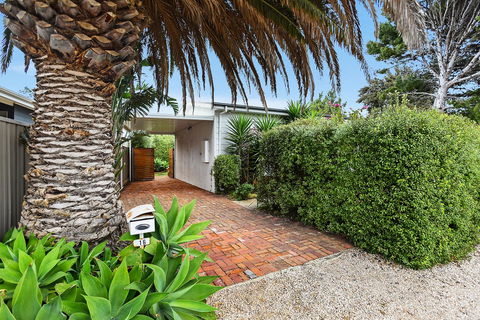 Ainslie Roberts Drive Retreat - Accommodation Brunswick Heads 13