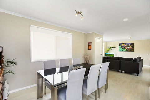 Ainslie Roberts Drive Retreat - Accommodation Brunswick Heads 1