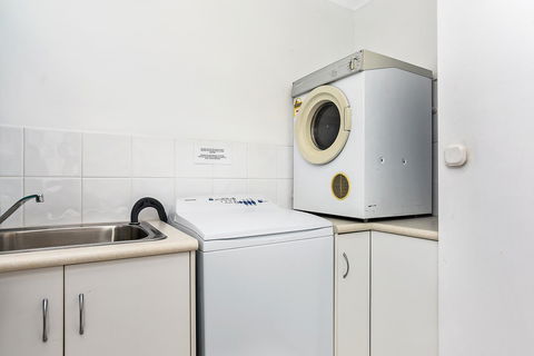 Ainslie Roberts Drive Retreat - Accommodation Brunswick Heads 10