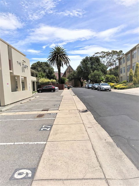 Hi 5 Glenelg Studio Apartment - Accommodation Brunswick Heads 16