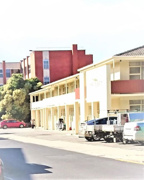 Hi 5 Glenelg Studio Apartment - Accommodation Brunswick Heads 17