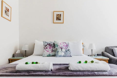 Hi 5 Glenelg Studio Apartment - Accommodation Brunswick Heads 1