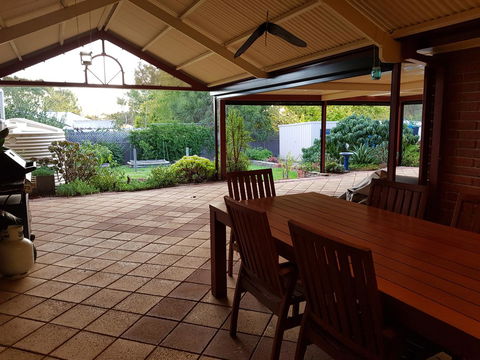 Frog Song At Willunga - Accommodation Brunswick Heads 13