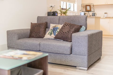 Tanunda\'s Magpie House - Accommodation Brunswick Heads 0