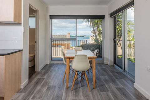 Bay 10 - Suites And Apartments - Accommodation Brunswick Heads 12