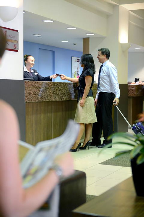 Grosvenor Hotel Adelaide - Accommodation Brunswick Heads 1