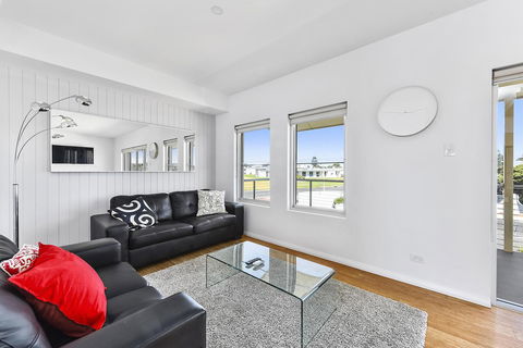 Aloha Waterfront Properties - Accommodation Brunswick Heads 17