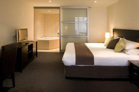 Adelaide Rockford - Accommodation Brunswick Heads 4