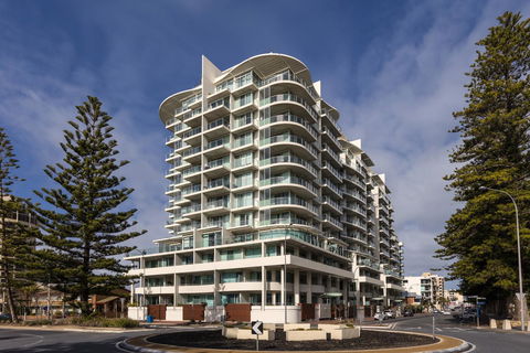 Oaks Glenelg Liberty Suites - Accommodation Brunswick Heads 0