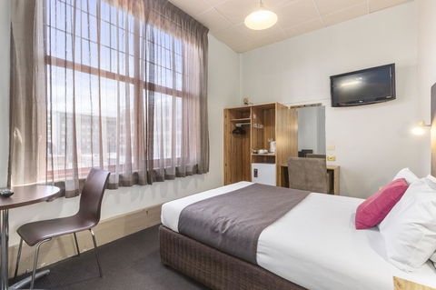 Adelaide Paringa - Accommodation Brunswick Heads 3