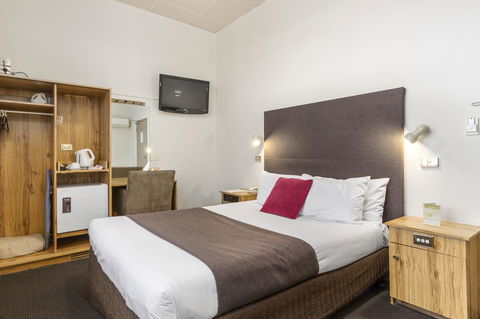 Adelaide Paringa - Accommodation Brunswick Heads 4