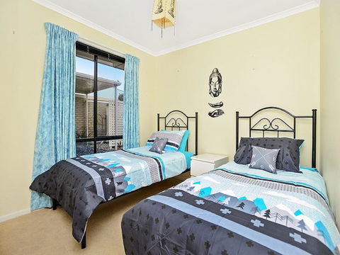 Lakeside - Encounter Bay - Accommodation Brunswick Heads 12