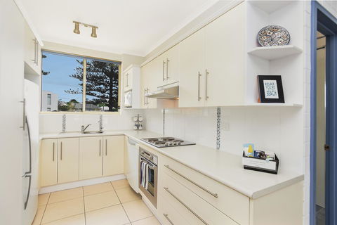 The Dolphins Beachfront Apartments - Accommodation Brunswick Heads 12