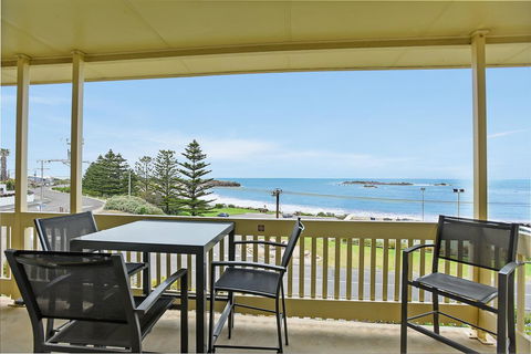 The Dolphins Beachfront Apartments - Accommodation Brunswick Heads 9