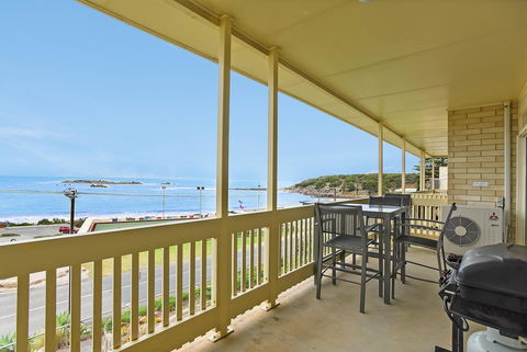 The Dolphins Beachfront Apartments - Accommodation Brunswick Heads 10