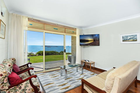 The Dolphins Beachfront Apartments - Accommodation Brunswick Heads 7