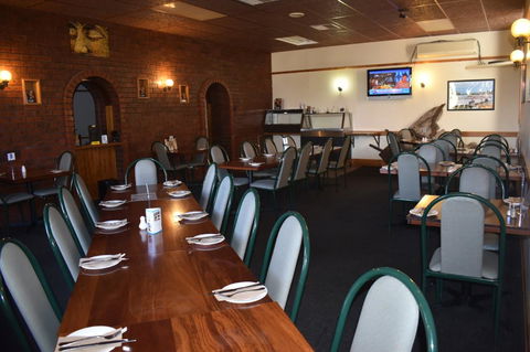 Commercial Hotel Morgan - Accommodation Brunswick Heads 6