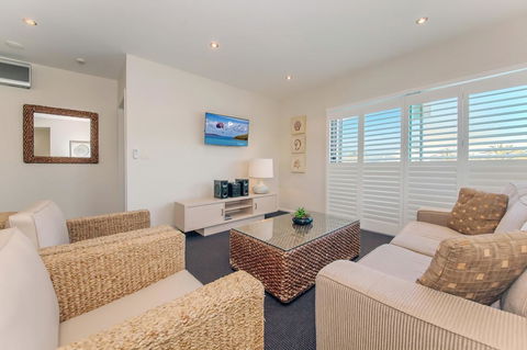 Pacific Blue 278-265 Sandy Pt Rd- Dual Key Access, Wifi, Linen And Air Conditioning - Accommodation Brunswick Heads 4