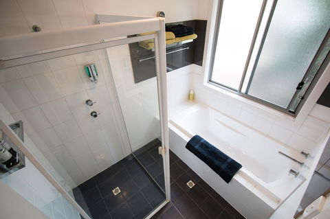 Coorong Waterfront Retreat - Accommodation Brunswick Heads 11