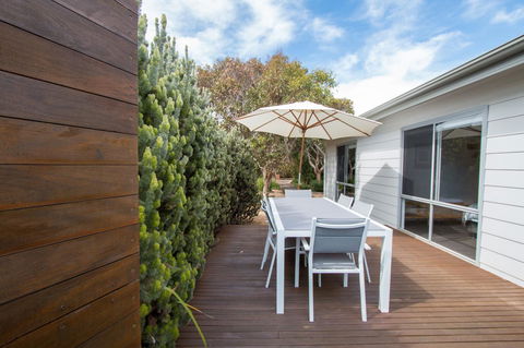 Coorong Waterfront Retreat - Accommodation Brunswick Heads 16