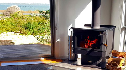Coorong Waterfront Retreat - Accommodation Brunswick Heads 1