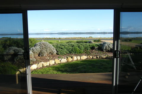 Coorong Waterfront Retreat - Accommodation Brunswick Heads 20