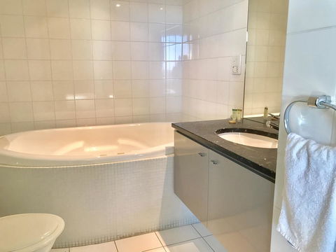 Adelaide DressCircle Apartments - North Terrace - Accommodation Brunswick Heads 6