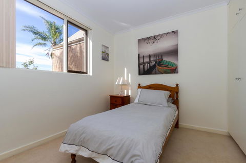 Adelaide Style Accommodation-Close To City-North Adelaide-3 Bdrm- FREE Parking - Accommodation Brunswick Heads 19