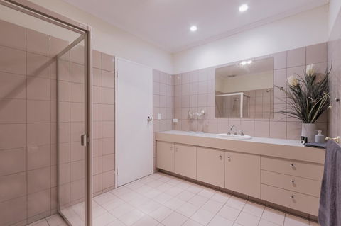 Adelaide Style Accommodation-Close To City-North Adelaide-3 Bdrm- FREE Parking - Accommodation Brunswick Heads 31