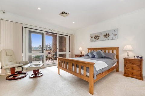 Adelaide Style Accommodation-Close To City-North Adelaide-3 Bdrm- FREE Parking - Accommodation Brunswick Heads 14