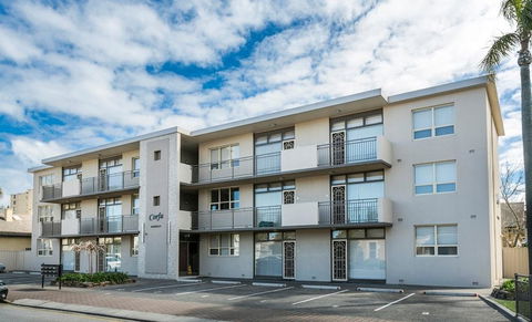 Glenelg Holiday Apartments - Corfu - Accommodation Brunswick Heads 0