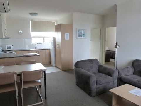 Glenelg Holiday Apartments - Corfu - Accommodation Brunswick Heads 9