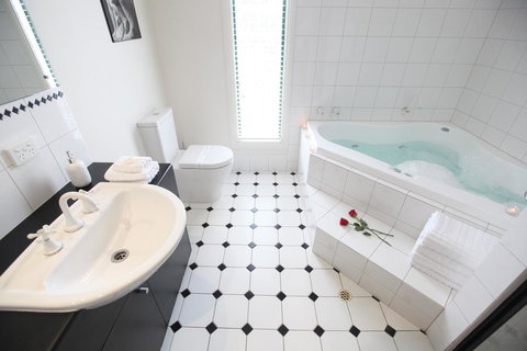 Wine And Roses Bed And Breakfast - Accommodation Brunswick Heads 11