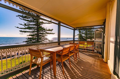 Seawall Apartments - Accommodation Brunswick Heads 1