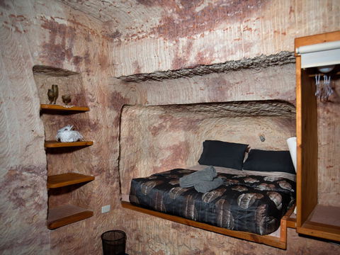 Ali\'s Underground Studio - Accommodation Brunswick Heads 9